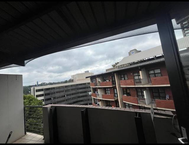1 BEDROOM APARTMENT FOR SALE IN BRAAMFONTEIN WERF